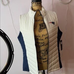 Patriots winter vest. New with tags.